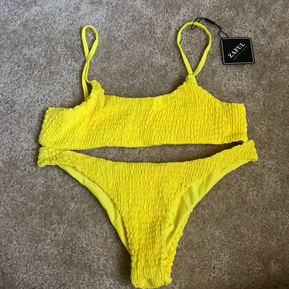 Bathing suit set